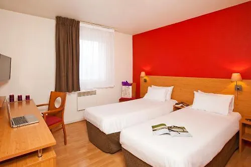 Aparthotel Sejours & Affaires De L'yser 2*